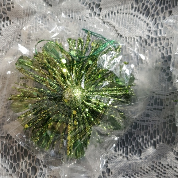 Colorful Sparkly Ornaments Set of 6. New. Home Interiors. Holiday - Picture 8 of 10